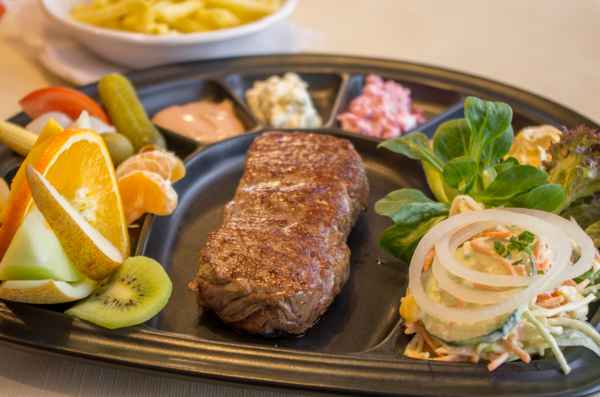 Entrec&ocirc;te Restaurant Bl&uuml;mlisalp