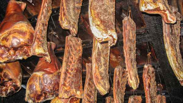 R&auml;cherei Restaurant Bl&uuml;mlisalp