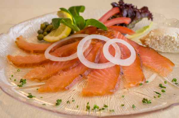 Lachs Restaurant Bl&uuml;mlisalp