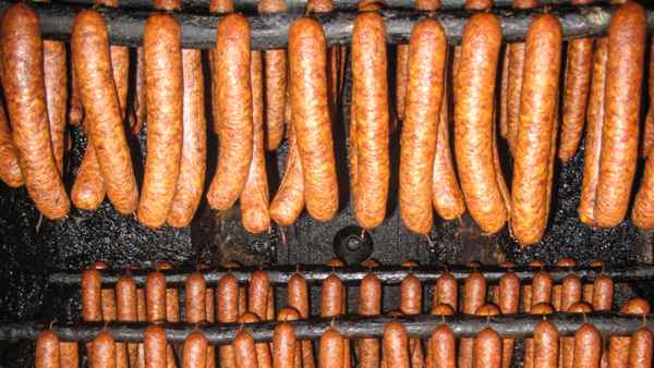 Rauchw&uuml;rste Restaurant Bl&uuml;mlisalp